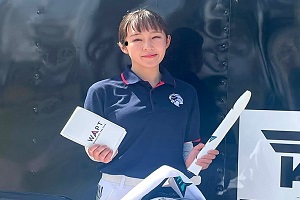 宮﨑選手正面の画像