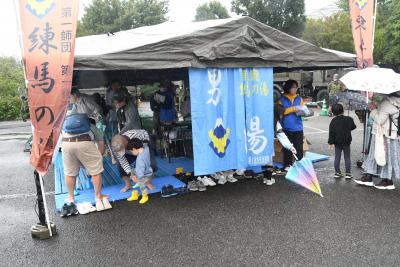 自衛隊による足湯体験の写真