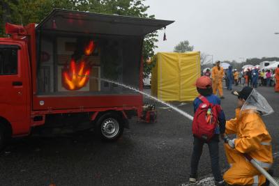 消火活動体験の写真