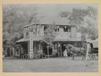 京王線開通当時の調布駅前(1913年)