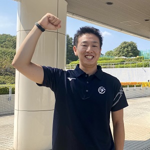 安達選手の写真