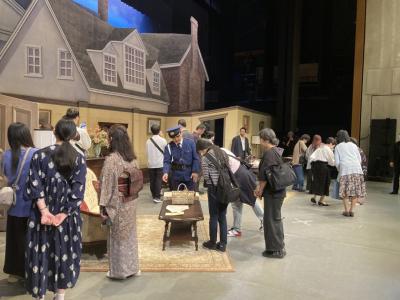 バックステージツアーの様子