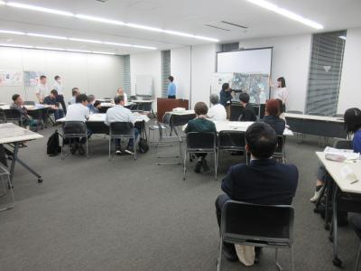 グループワークの発表を行っている様子