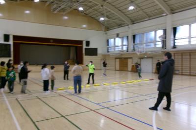 3B体操をしている画像