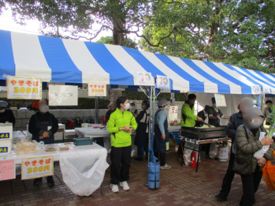 屋台販売の様子