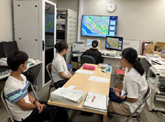 防災行政無線での収録の様子1