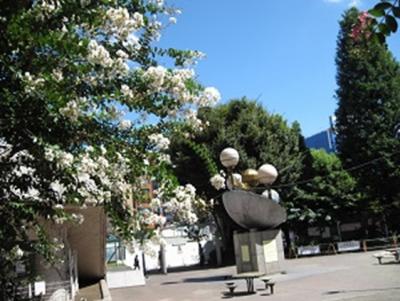 平和と文化のモニュメント4