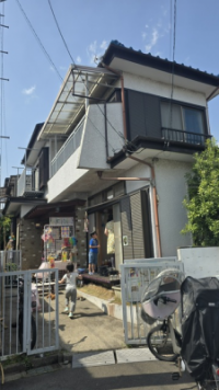 トビバコ建物外観