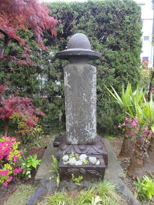 ジュゼッペ・キアラ神父墓碑の写真