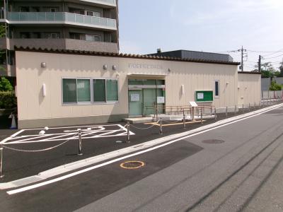 神代出張所を正面から見た写真