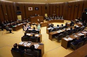 議場コンサートの様子の写真