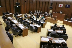 議場コンサートの様子の写真