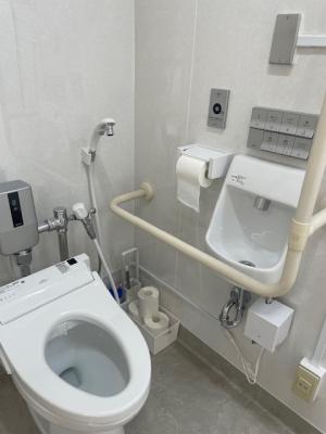 上石原ふれあいの家のバリアフリートイレの写真